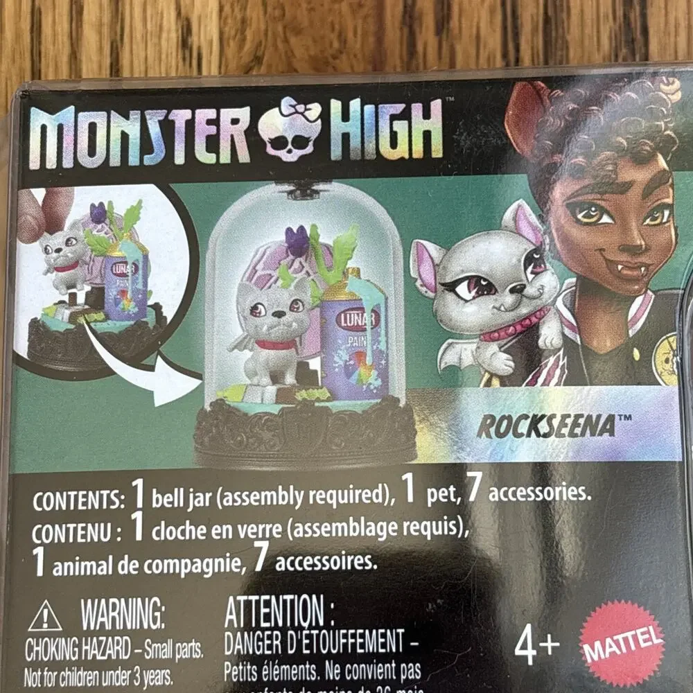 Monster High Pet Keychain Rockseena Bell Jar 1 Pet 7 Accessories NEW